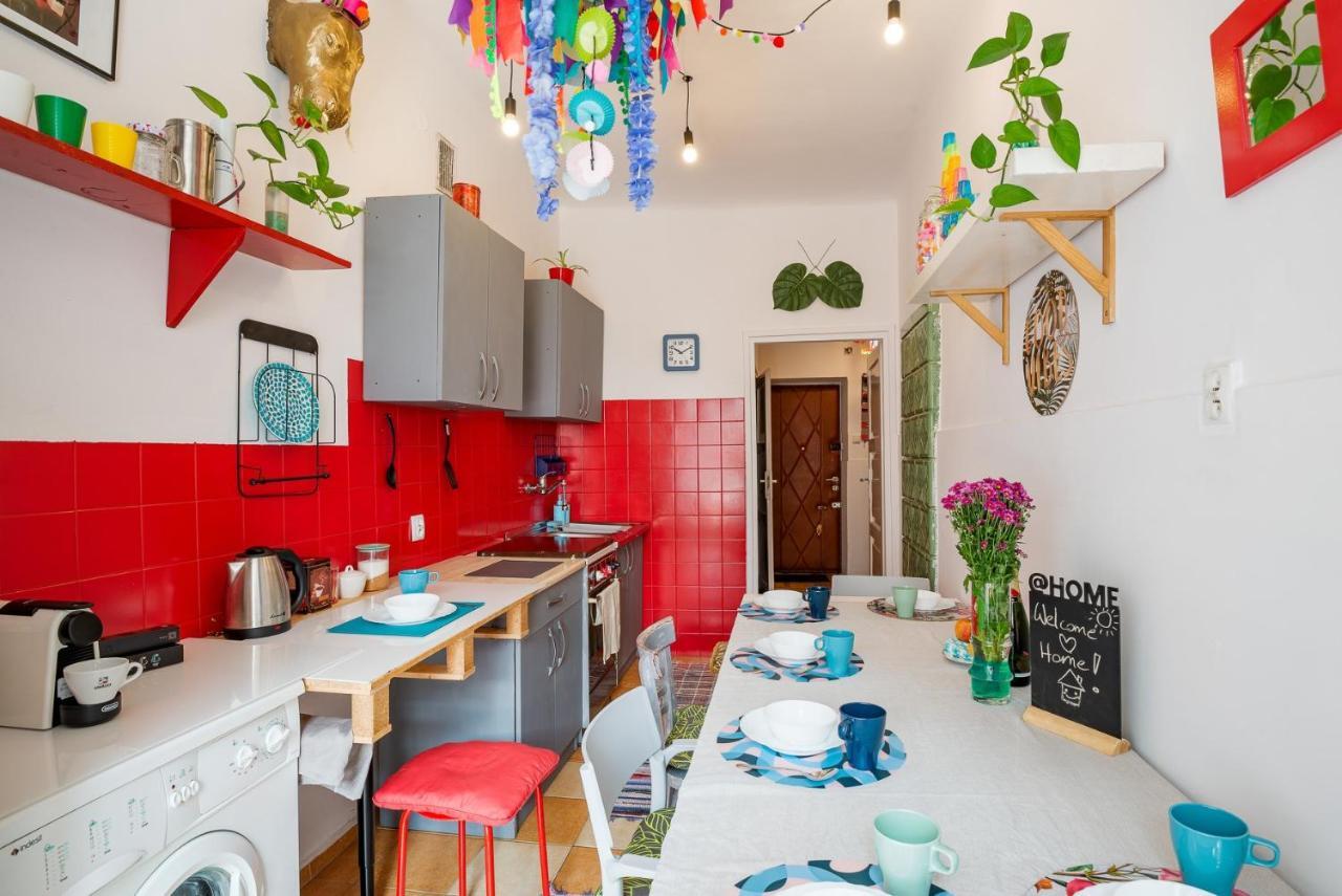 Kazimierz-Good Vibes Apartment For 7 People! คราคูฟ ภายนอก รูปภาพ