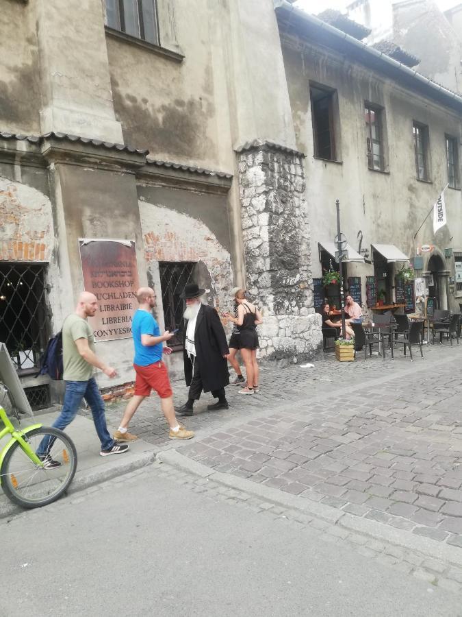 Kazimierz-Good Vibes Apartment For 7 People! คราคูฟ ภายนอก รูปภาพ