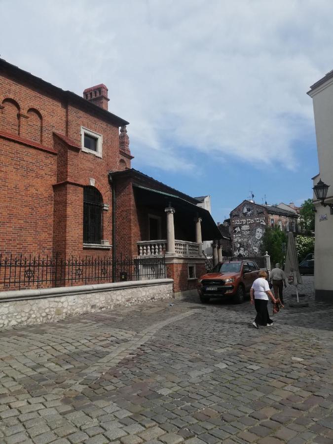 Kazimierz-Good Vibes Apartment For 7 People! คราคูฟ ภายนอก รูปภาพ